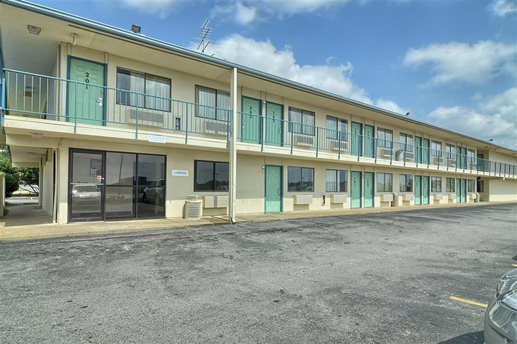 Skyline Inn Conway Bagian luar foto