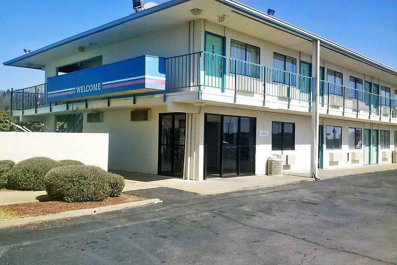 Skyline Inn Conway Bagian luar foto